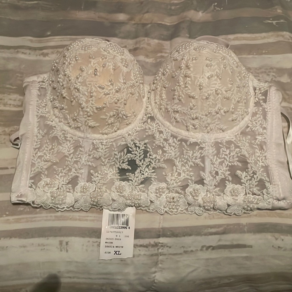 White Pearl Bustier XL Windsor Store